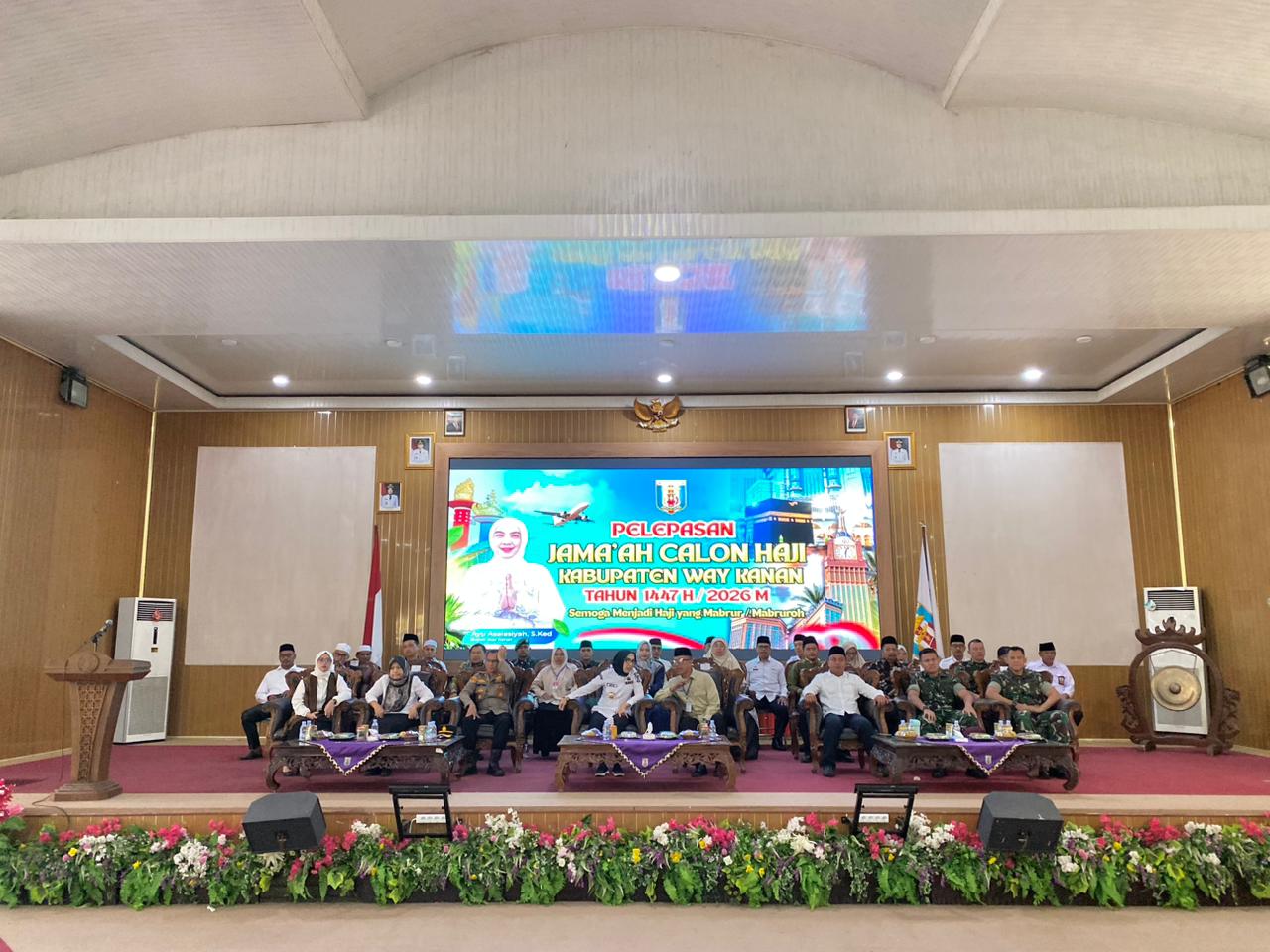 Ketua Pengadilan Agama Blambangan Umpu Hadiri Pelepasan Jemaah Haji Kabupaten Way Kanan